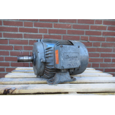 .1,3 KW-960 RPM / 3,8 KW-1460 RPM Asmaat 38 mm. Used.